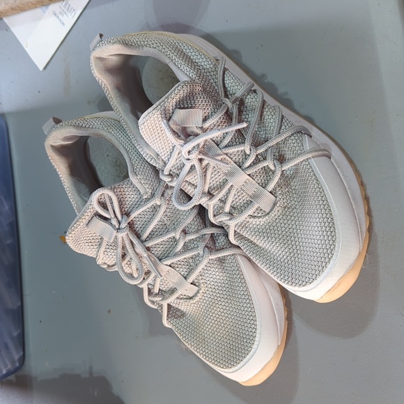 Champion sneakers - Picture 2 of 4